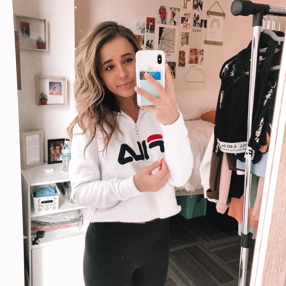 Fila Cropped Pullover!! - Picture 8 of 9
